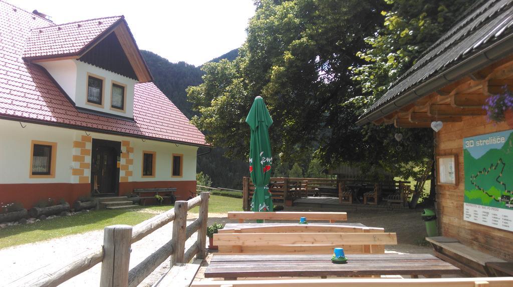 Apartamento Tourist Farm Gradisnik Solčava Exterior foto